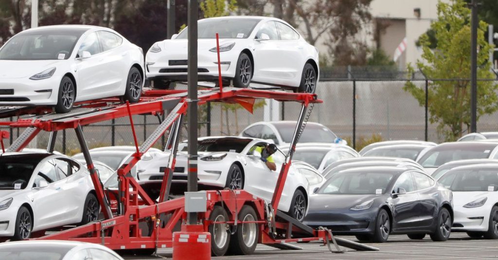 Musk fordert die UAW-Gewerkschaft auf, eine Abstimmung im Tesla-Werk in Kalifornien abzuhalten