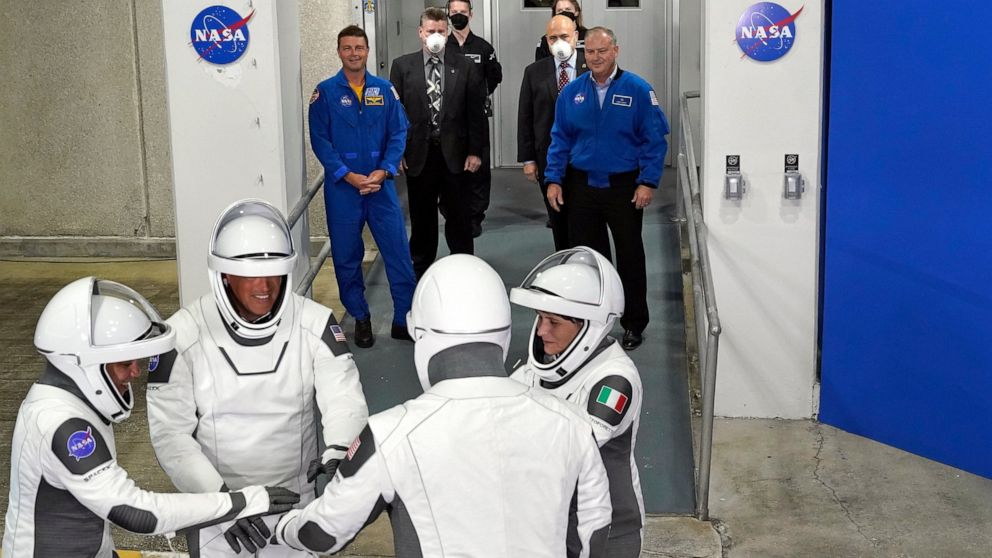 SpaceX startete 4 NASA-Astronauten nach einem Privatflug