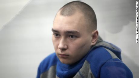 Russischer Soldat im ersten Kriegsverbrecherprozess in der Ukraine zu lebenslanger Haft verurteilt
