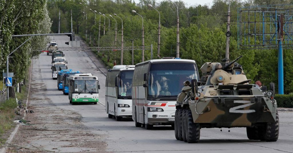 Russland sagt, weitere ukrainische Kämpfer hätten sich in Mariupol ergeben
