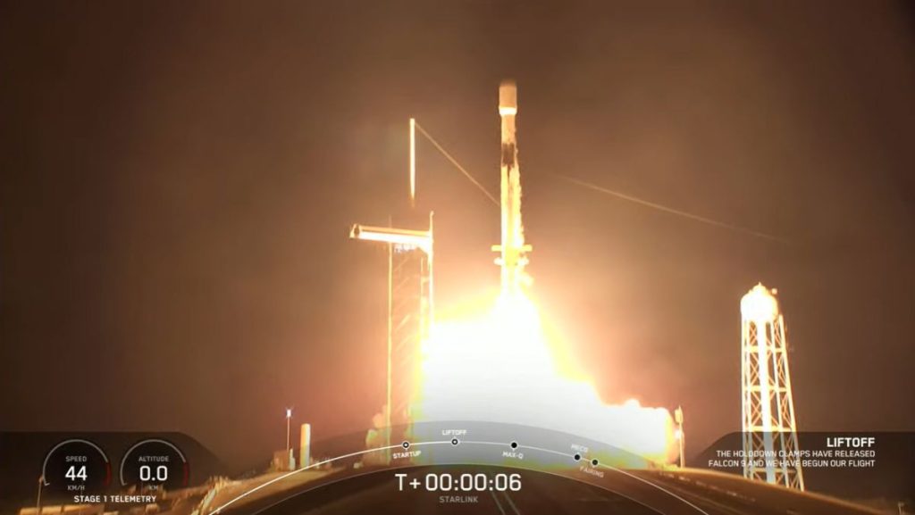 SpaceX startete 53 Starlink-Satelliten und landete eine Falcon 9-Rakete auf dem 12. Flug