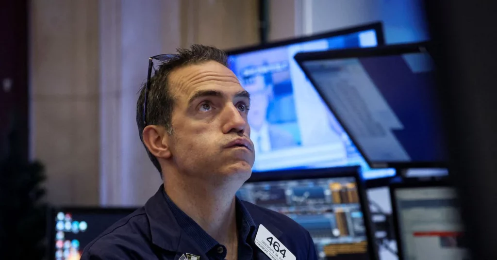 Die Wall Street endet mit Technologie und Energie;  Ziel fällt nach Margin-Warnung
