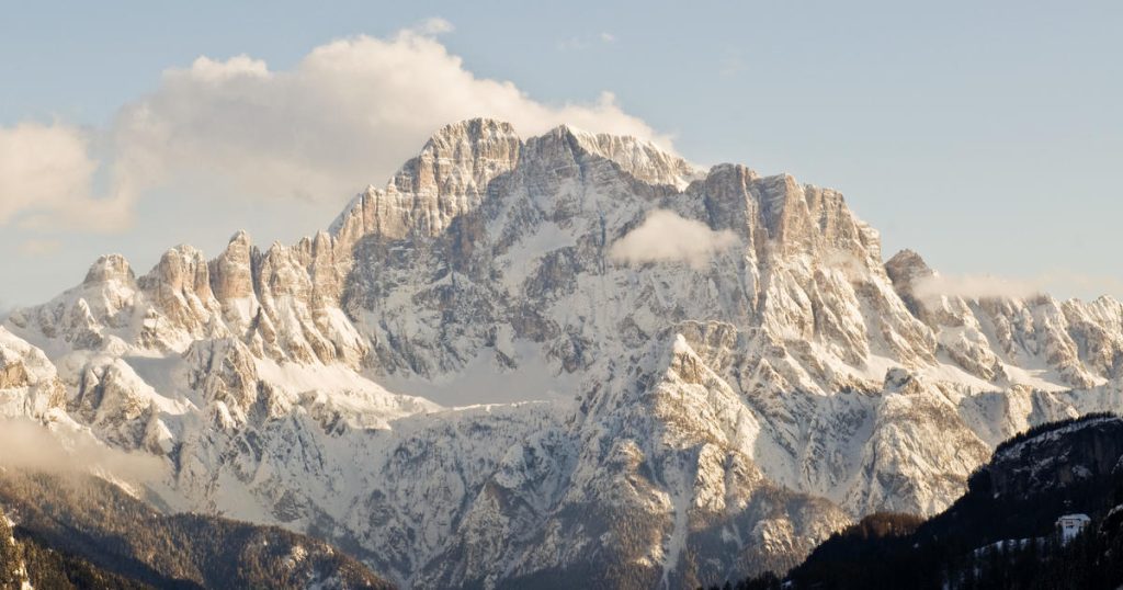 Mindestens 14 Parks werden weiterhin vermisst, da die Zahl der Todesopfer nach dem Gletschereinbruch in Italien steigt