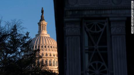 Top-Gesetzgeber fordern erneut, dass die DHS IG die Untersuchung fehlender Texte beiseite legt, berichtet CNN