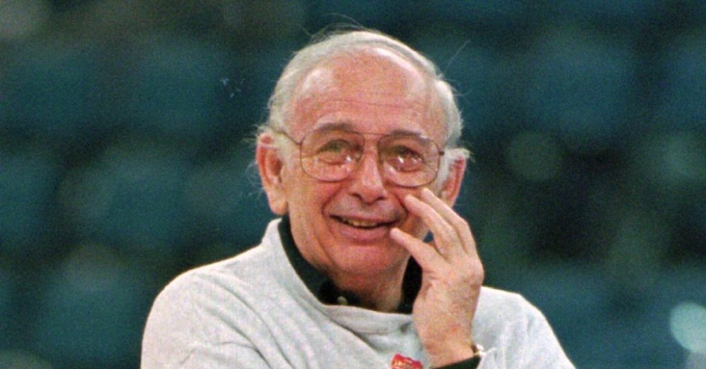 Der Basketballtrainer von Princeton, Pete Carell, ist im Alter von 92 Jahren gestorben
