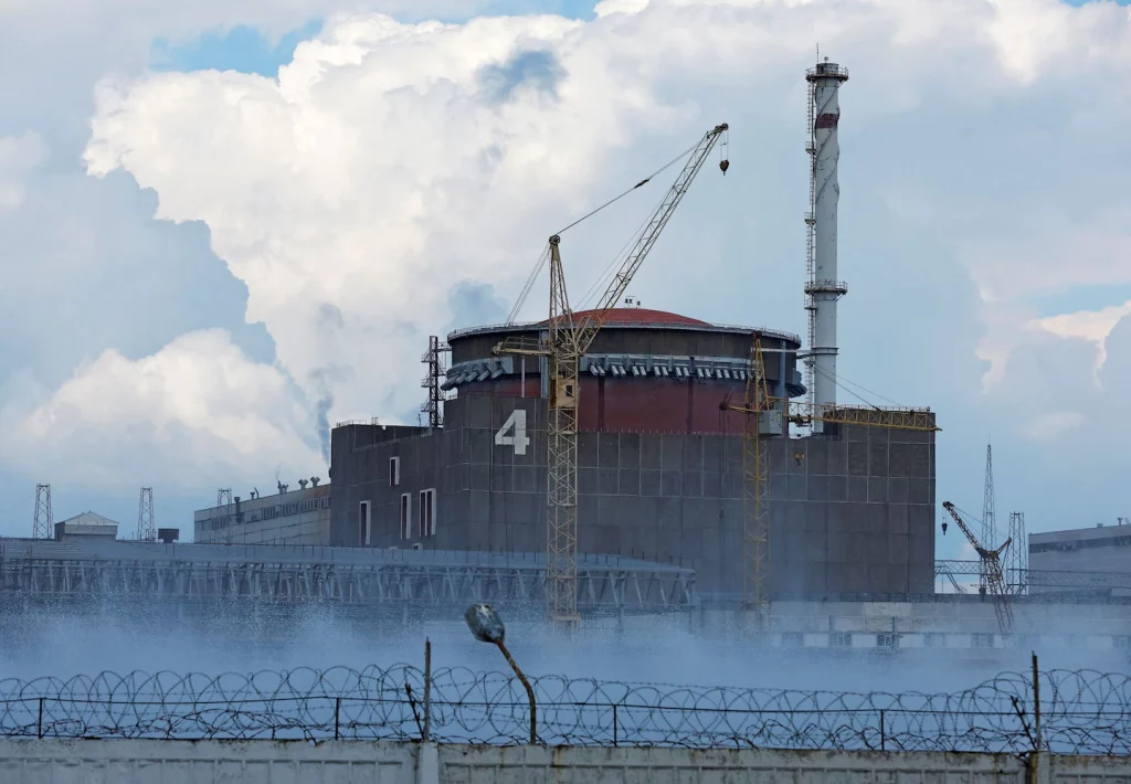 Die Internationale Atomenergiebehörde warnt vor einer "nuklearen Katastrophe" durch die Bombardierung des Reaktors von Saporischschja