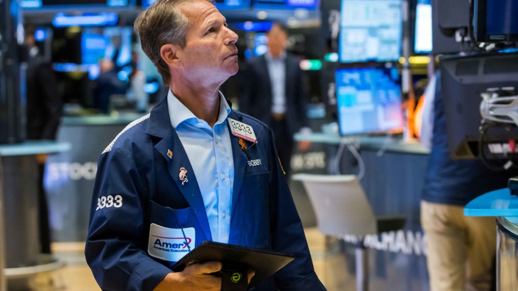 Aktien-Futures stiegen nach dem S&P 500 und der Dow schloss auf dem niedrigsten Stand seit 2020