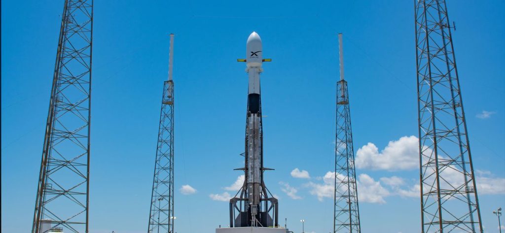 Sehen Sie, wie SpaceX heute Abend nach mehreren Verzögerungen Starlink-Satelliten startet