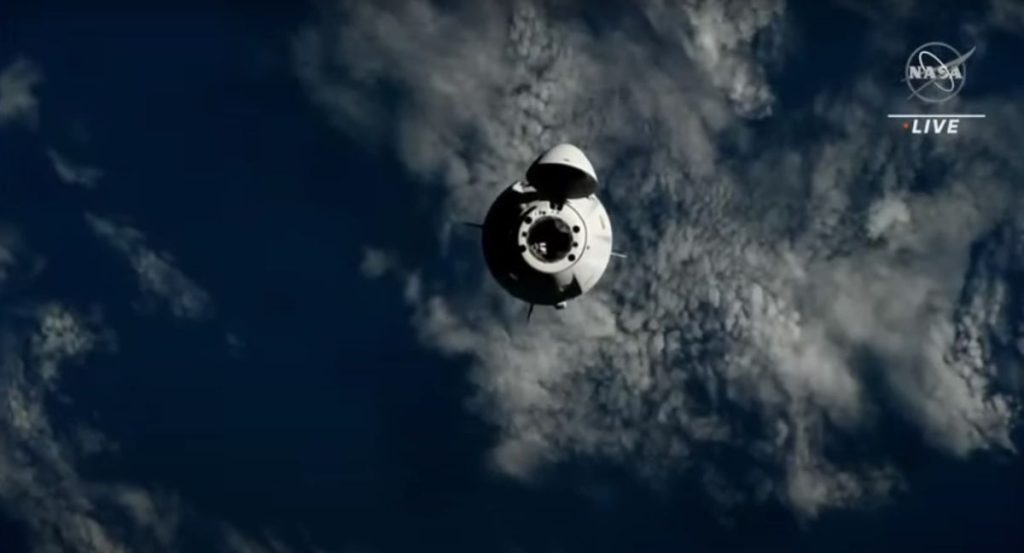 Die Astronautenmission Crew-5 von SpaceX dockt an der Raumstation an