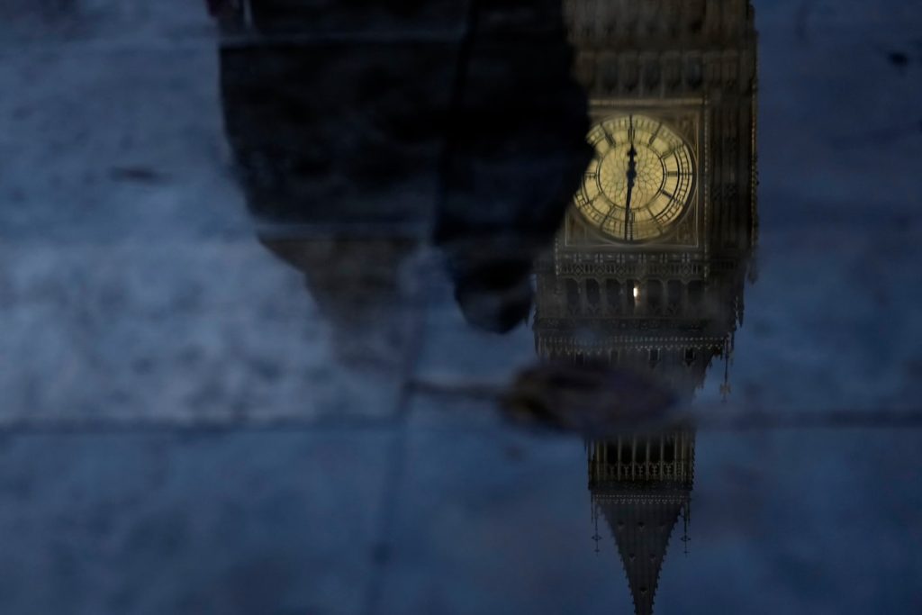 Rishi Sunak, Benny Mordaunt und Boris Johnson kämpfen um den Posten des Premierministers des Vereinigten Königreichs