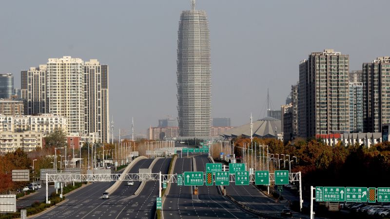 Chinas Zhengzhou, Heimat der weltgrößten iPhone-Fabrik, beendet seine Covid-Sperre