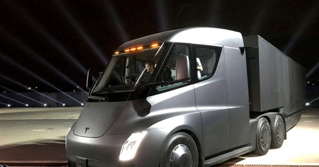 Exklusiv: PepsiCo wird 2023 100 Tesla Semis herausbringen, sagt Exec